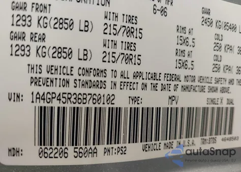 2006 Chrysler Town & Country z USA, uszkodzony, nr VIN 1A4GP45R36B760102